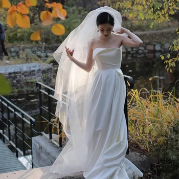 Sexy Simples De Tubo Superior Do Vestido De Casamento Francês De Noiva De Cetim Branco Do Vestido De Festa Vestido De Noiva